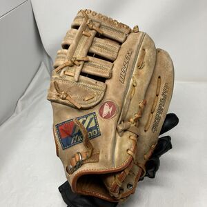 Mizuno MT2072 Professional Baseball Glove Mitt LH Lite Flex Multi Hinge RHT 12”